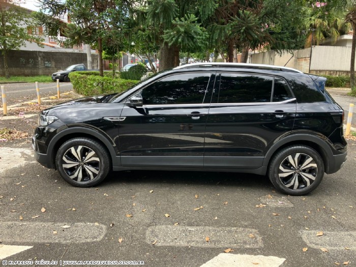 Volkswagen T CROSS HIGHLINE 2023/2024